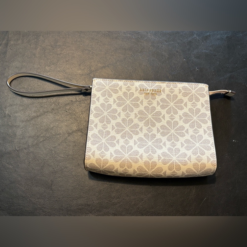 kate spade Cream Floral Canvas Coated Wristlet with Gold Hardware NWOT